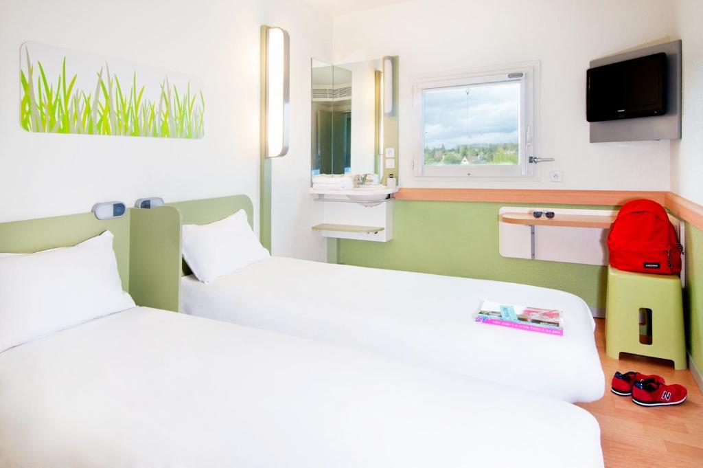Ibis Budget Romorantin Room photo